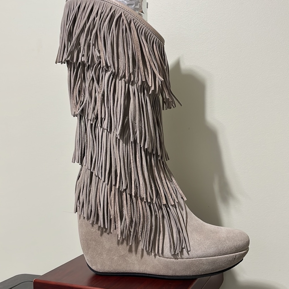 Kelton Suede leather beige fringe tall boots size 37 Made in Italy - Picture 4 of 14